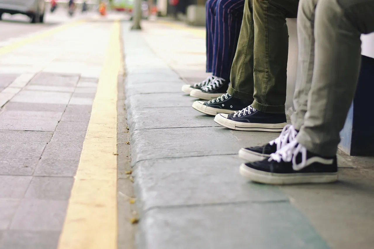 feet, sneakers, shoes, pedestrians, street, city, travel, tourists, feet, sneakers, shoes, shoes, shoes, shoes, shoes