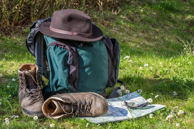 hike, map, orientation, walking boots, cap, backpack, travel, vacation, compass, outdoor, hike, hike, backpack, backpack, backpack, backpack, backpack, travel, travel. Walking Itinerary Design Comparison: Route Shapes
