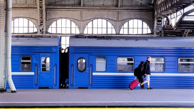 train, railway, journey, people, railway carriage, transport, travels, pair, station, city, platform, transit, suitcase, rush, blue, railway station, departure. When a Walkable Town Weekend Is Canceled: What to Do